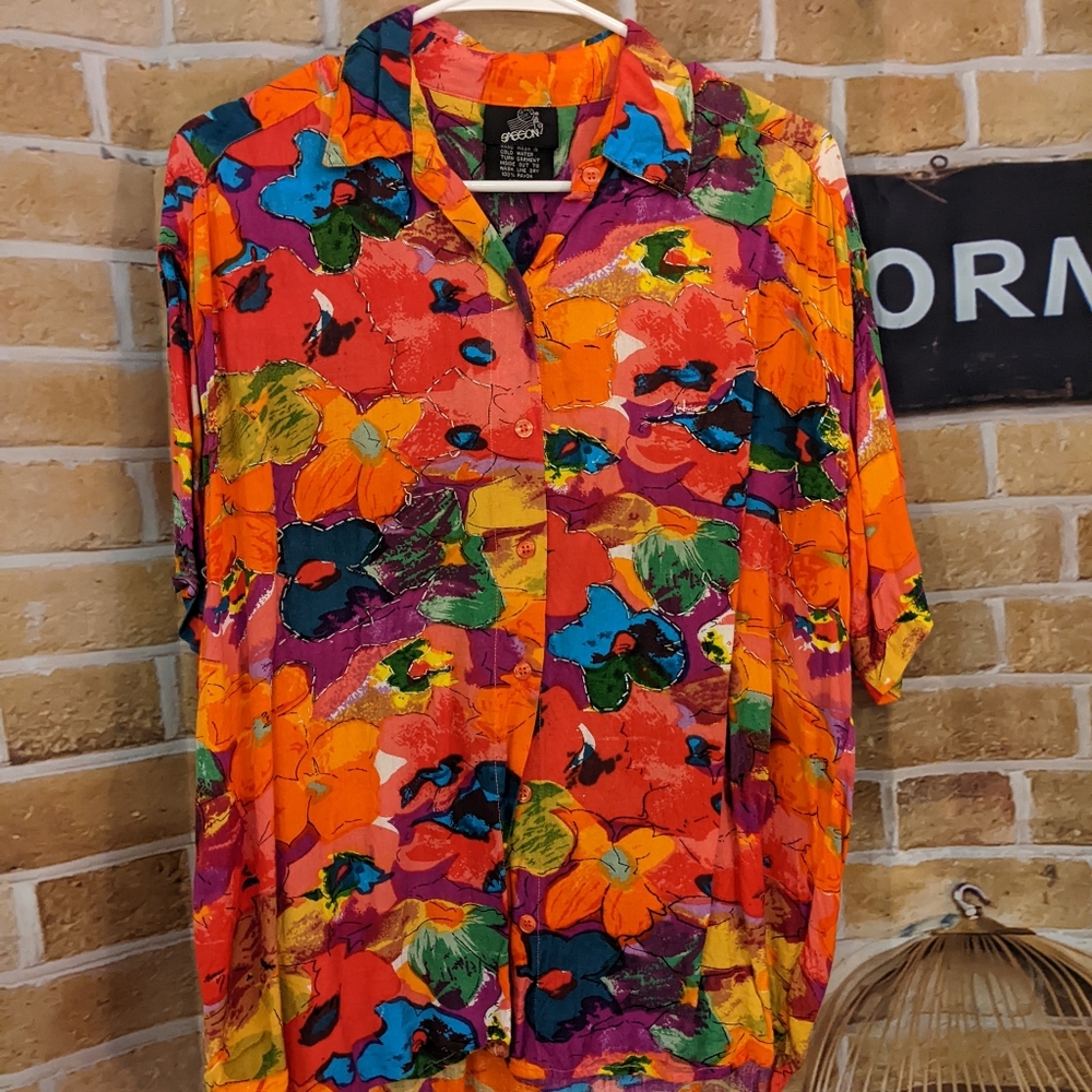 Vintage colorful button up